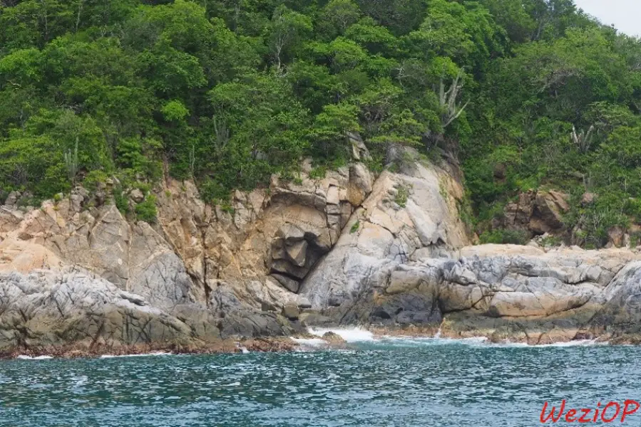 Les falaises du Parc national de Huatulco